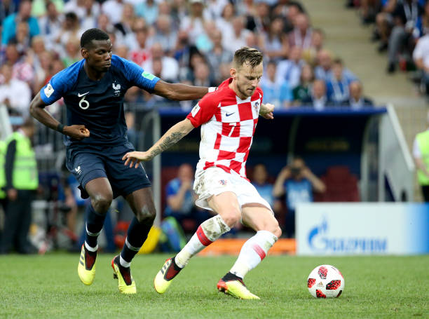 在表现自我 在表现自我